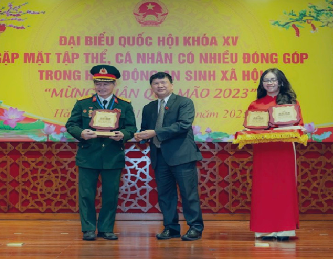 BV mắt Hồng Sơn đạt giải Top 10 Thương hiệu uy tín hàng đầu Đông Nam Á